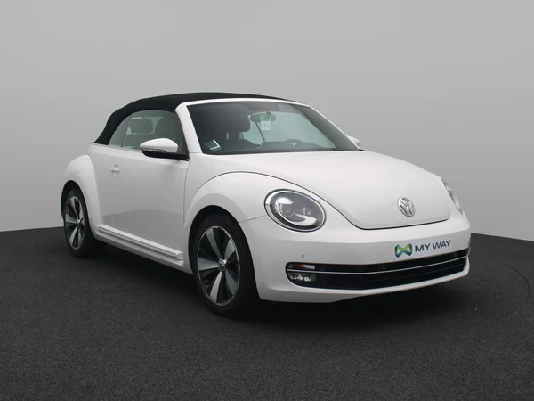 VOLKSWAGEN Beetle Cabriolet (2014) — foto 9 van 17