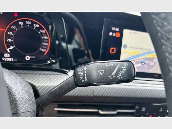 Volkswagen Golf VIII (2023) — foto 18 van 29
