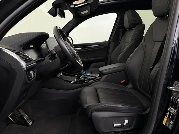 BMW iX3 (2022) — foto 2 van 36