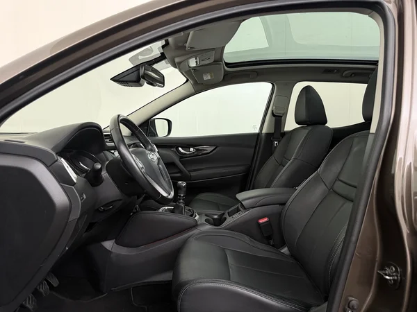 NISSAN Qashqai (2017) — foto 2 van 28