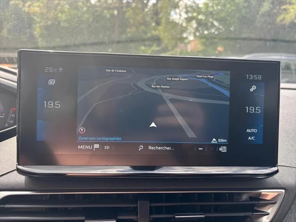 PEUGEOT 3008 Dsl (2022) — foto 7 van 27