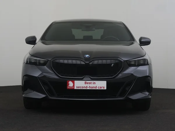 BMW i5 (2024) — foto 33 van 35