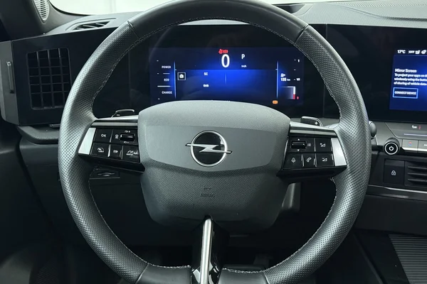 Opel Astra Sports Tourer (2025) — foto 2 van 23