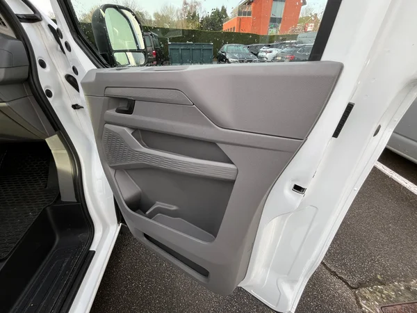 VOLKSWAGEN Transporter T7 28 Fou Lwb (2025) — foto 23 van 24