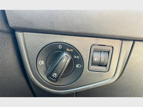 Volkswagen Polo (2023) — foto 14 van 24