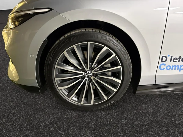 VOLKSWAGEN ID.7 (2026) — foto 12 van 15