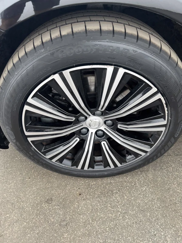 Volvo V90 PHEV (2021) — foto 37 van 45
