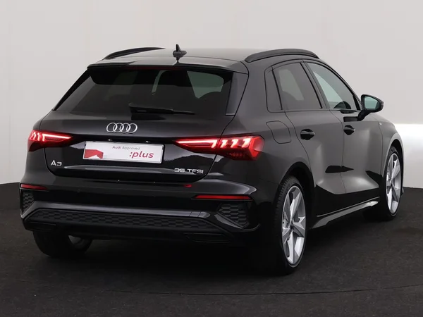 AUDI A3 Sportback (2024) — foto 9 van 16