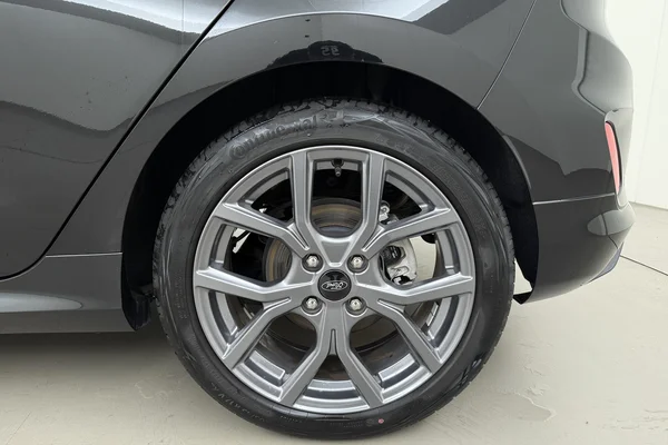 Ford Fiesta (2022) — foto 14 van 17