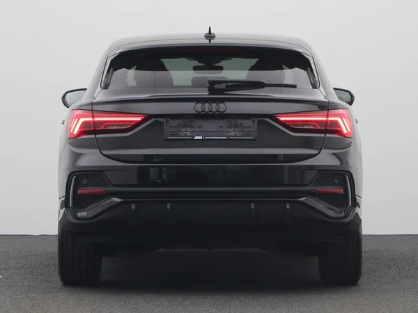 AUDI Q3 Sportback (2021) — foto 20 van 23