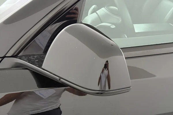 Tesla Model 3 (2023) — foto 28 van 36
