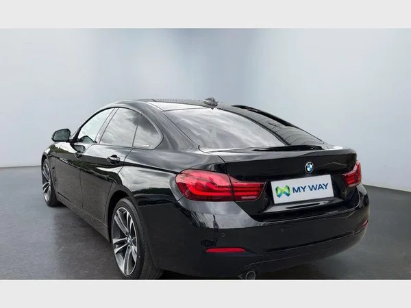 BMW 4 Gran Coupe (2020) — foto 25 van 28