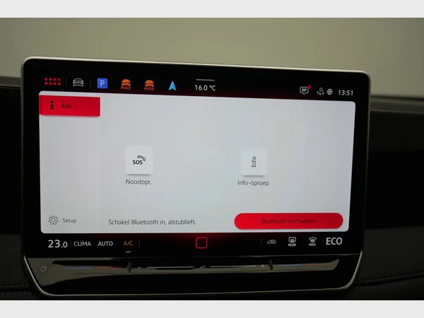VOLKSWAGEN Tiguan eHybrid (PHEV) (2025) — foto 15 van 30