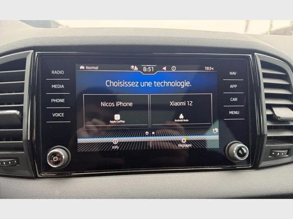 Skoda Karoq (2022) — foto 6 van 29