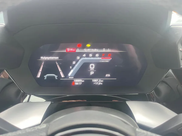 AUDI A3 Sportback (2024) — foto 19 van 24