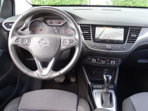 Opel Crossland (2023) — foto 8 van 25
