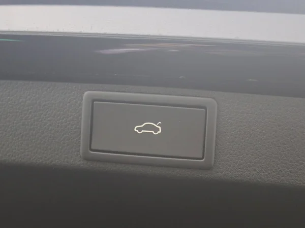 SKODA Octavia Combi (2024) — foto 11 van 33