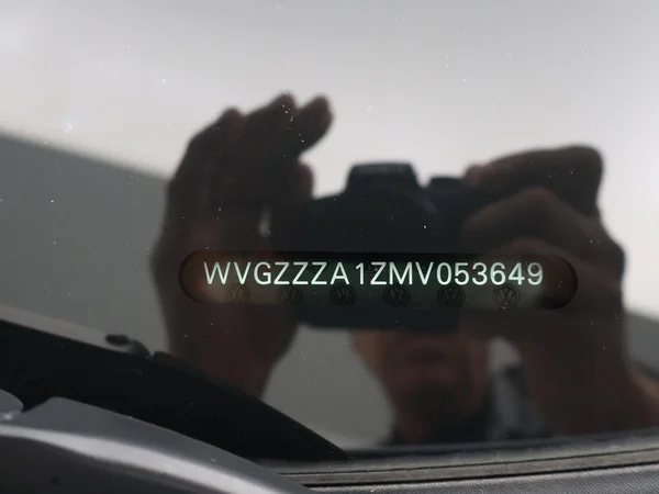 VOLKSWAGEN T-Roc (2021) — foto 22 van 30