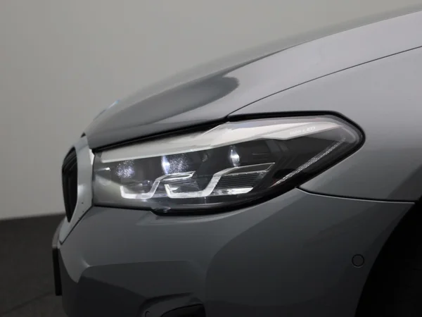 BMW 5 Reeks (2023) — foto 8 van 44