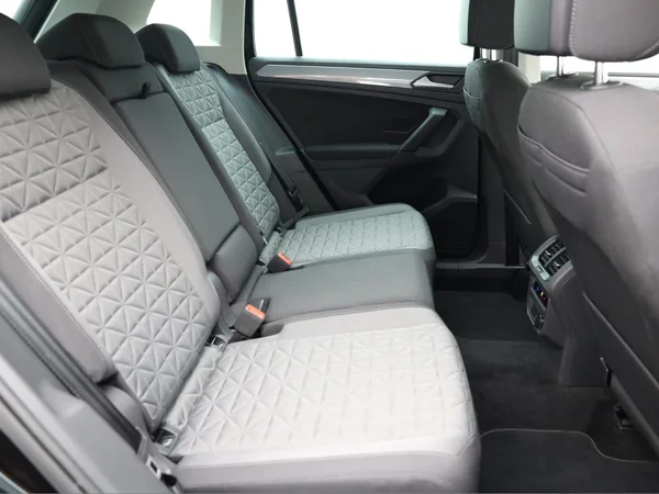 VOLKSWAGEN Tiguan (2021) — foto 22 van 22
