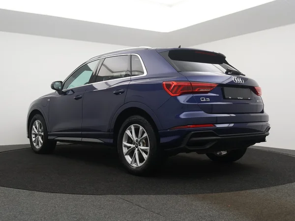 AUDI Q3 PHEV (2023) — foto 22 van 26