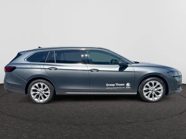 SKODA Superb Combi (2024) — foto 6 van 20