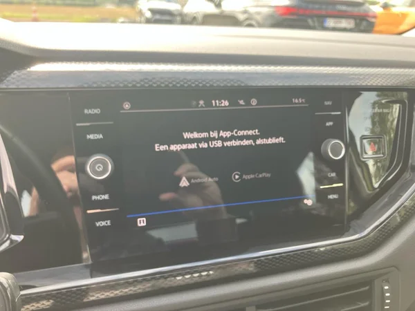 VOLKSWAGEN Taigo (2023) — foto 15 van 25