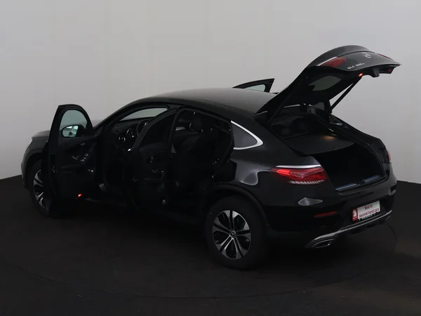MERCEDES GLC 300 (2021) — foto 31 van 32