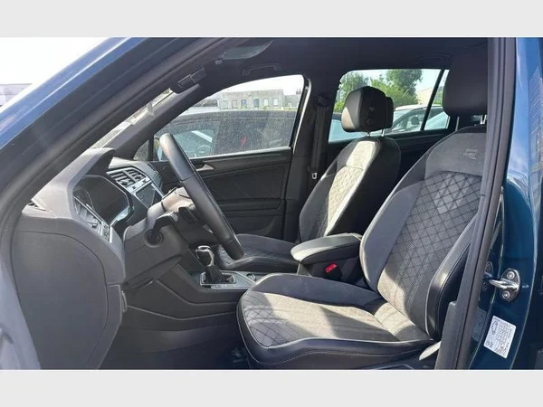 Volkswagen Tiguan (2021) — foto 8 van 31