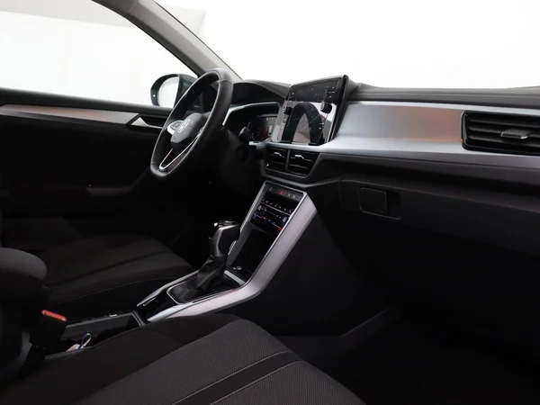VOLKSWAGEN T-Roc (2025) — foto 12 van 18
