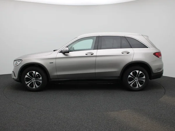 Mercedes-Benz GLC (2021) — foto 34 van 44