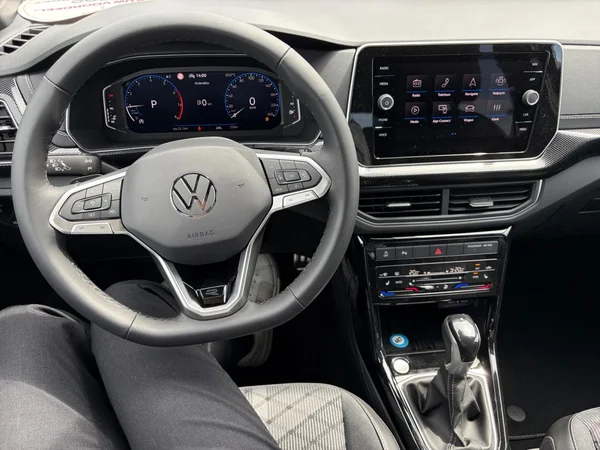 VOLKSWAGEN T-Cross (2026) — foto 13 van 16