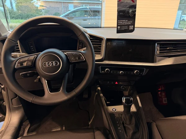AUDI A1 Sportback (2025) — foto 8 van 19