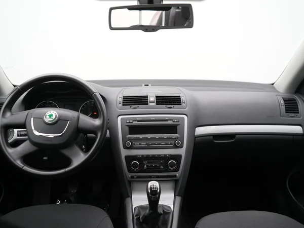 SKODA Octavia (2012) — foto 4 van 19