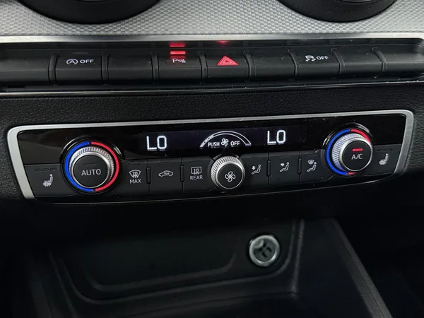 AUDI Q2 (2025) — foto 9 van 19