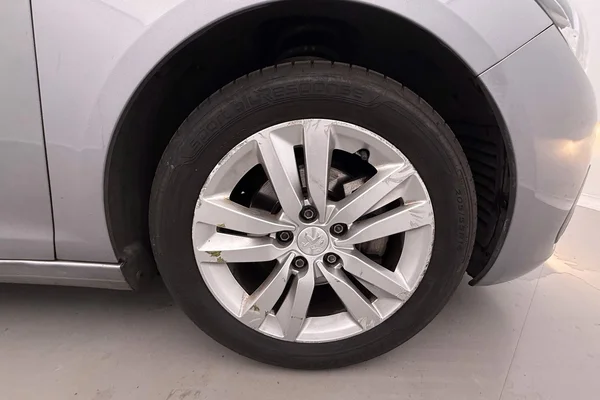 Peugeot 308 (2020) — foto 14 van 35