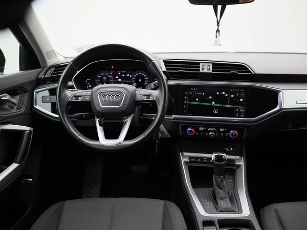 Audi Q3 (2023) — foto 42 van 42