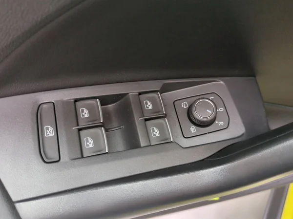 VOLKSWAGEN T-Cross (2024) — foto 6 van 15