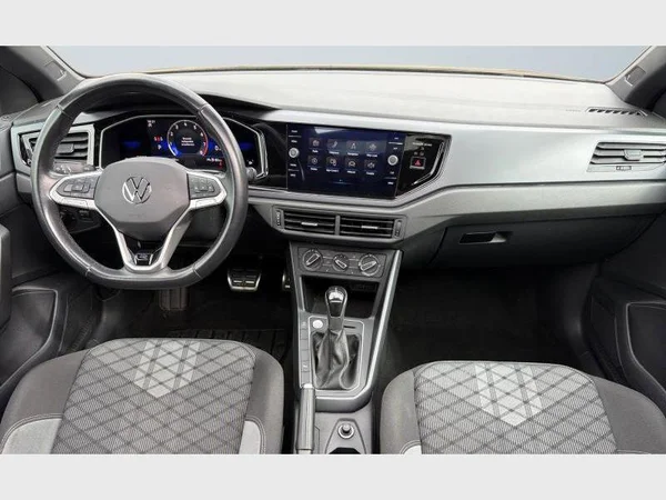 Volkswagen Taigo (2022) — foto 2 van 26