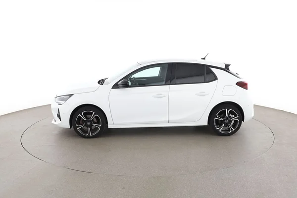 Opel Corsa (2021) — foto 9 van 16