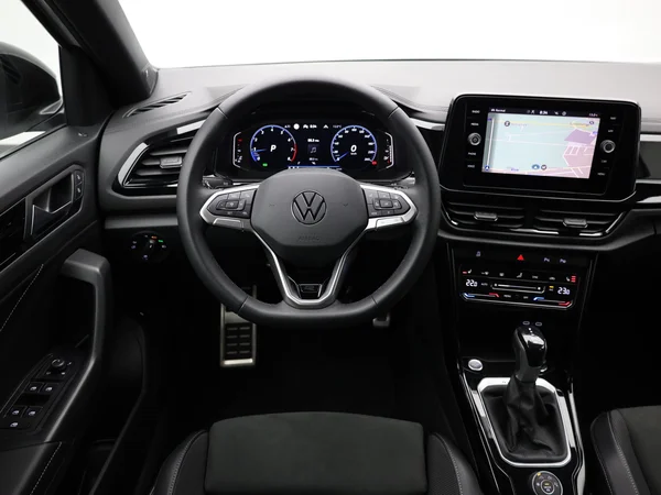 VOLKSWAGEN T-Roc (2023) — foto 8 van 22