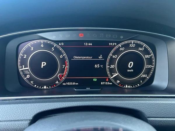 VOLKSWAGEN Golf VII GTI (2019) — foto 7 van 24