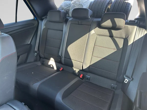 VOLKSWAGEN T-Roc (2020) — foto 10 van 24