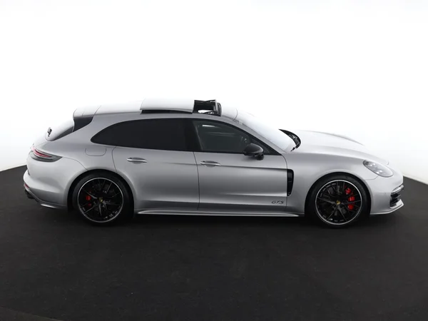 PORSCHE Panamera (2020) — foto 32 van 36