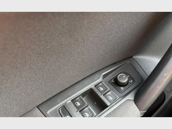 Volkswagen Tiguan (2022) — foto 8 van 29