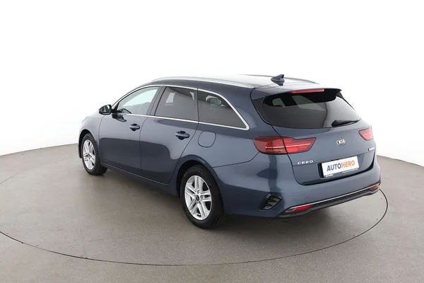 Kia cee'd (2021) — foto 10 van 16