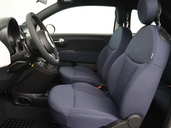FIAT 500C (2022) — foto 2 van 26