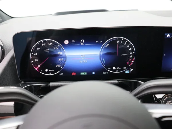 Mercedes-Benz B-Klasse (2025) — foto 8 van 32