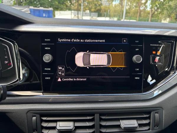 VOLKSWAGEN Taigo (2022) — foto 3 van 24