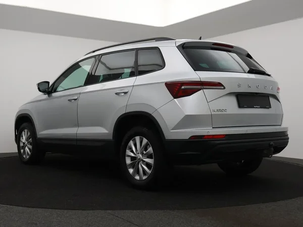 Škoda Karoq (2023) — foto 2 van 30